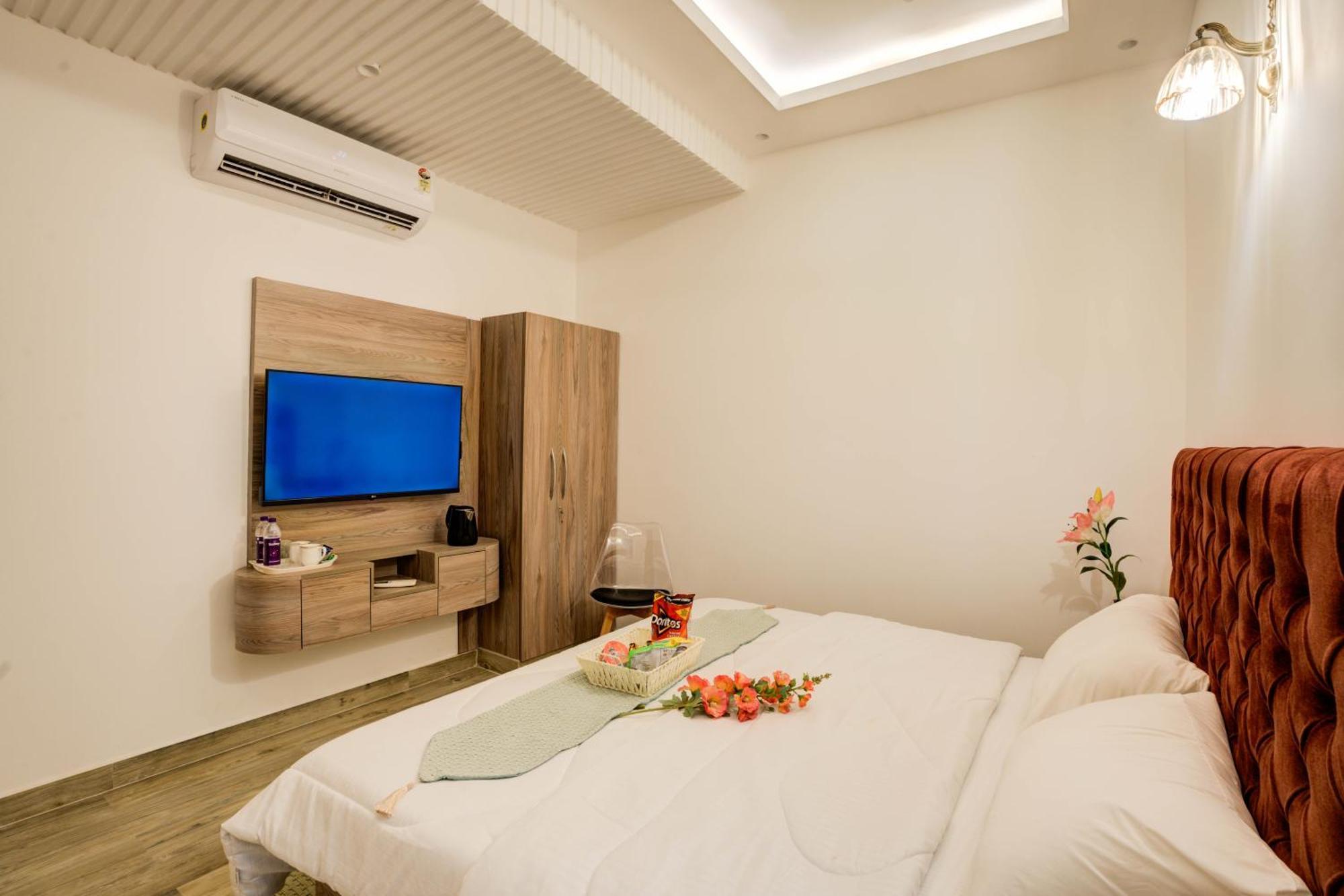 Amaltaash By Sandane Homes Greater Noida Exterior photo